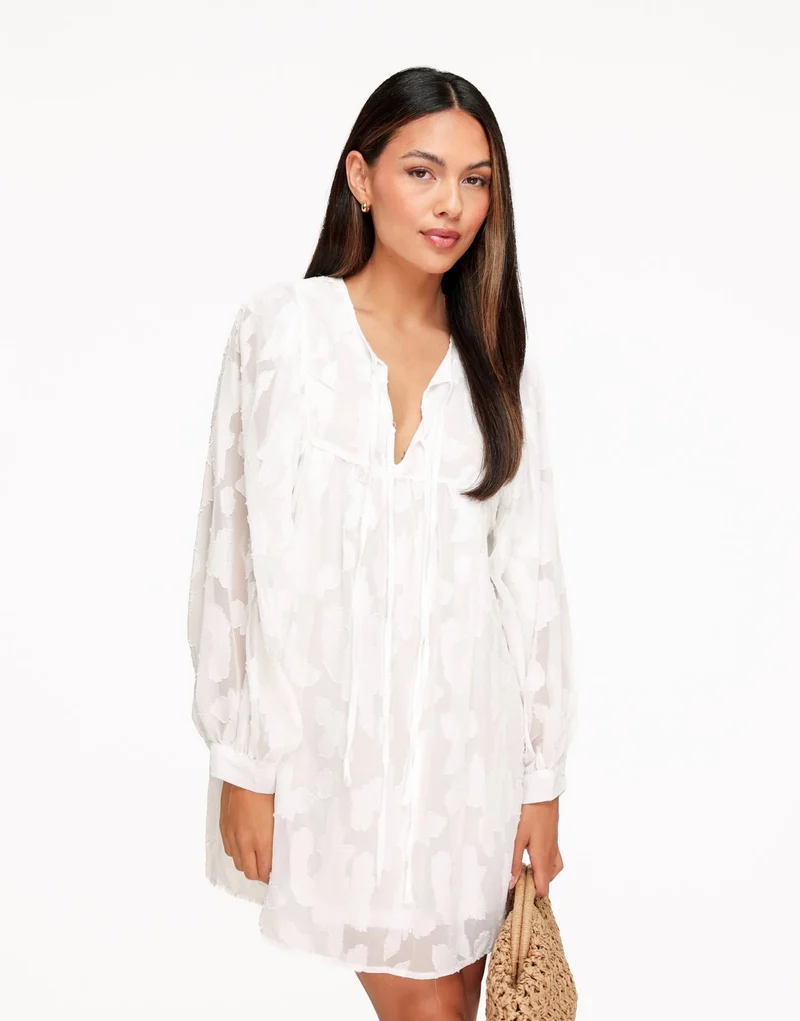 Witte Flowy Gestrikte LS - Jurk