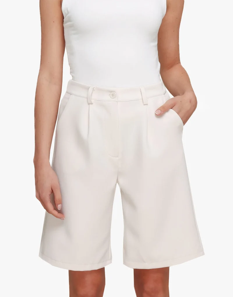 Beige Edit Lange - Short