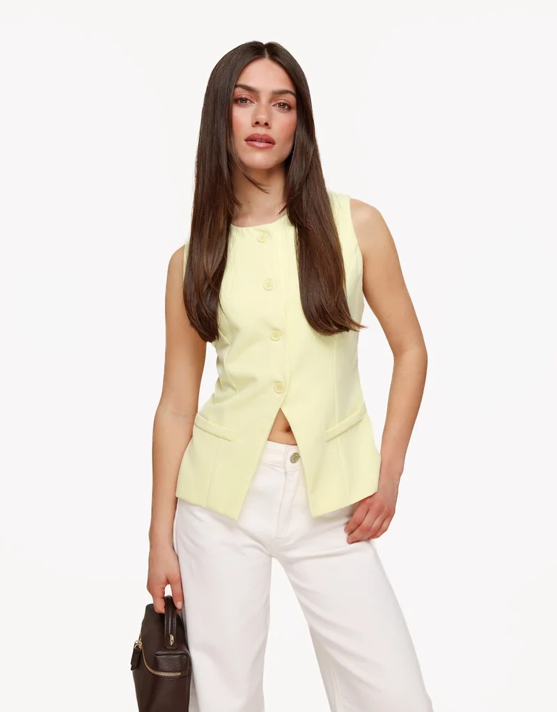 Zachtgele Hoge Knopen - Gilet