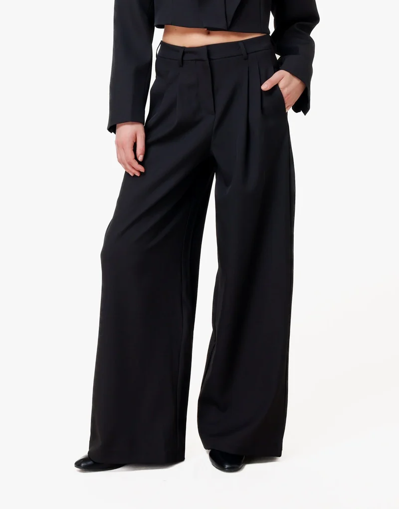 Zwarte Mid Waisted Wijde Pasvorm - Broek