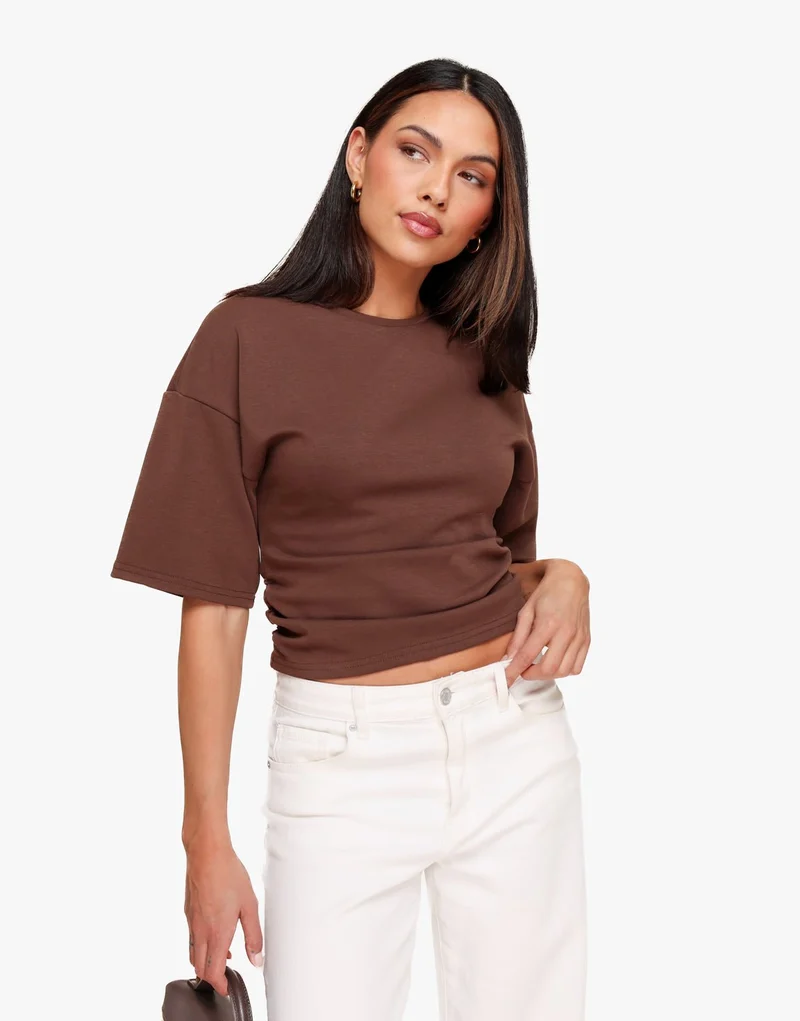 Donkerbruine Getailleerde - T-shirt