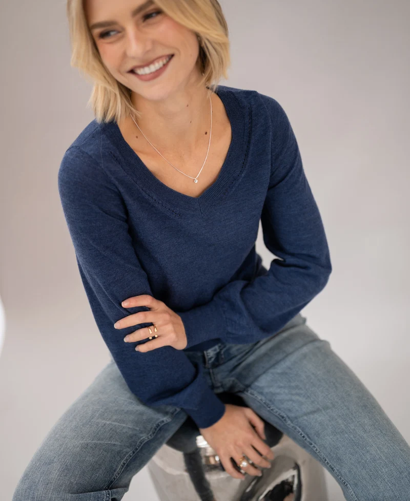 Merino V-hals trui LA VILLE Indigo blauw