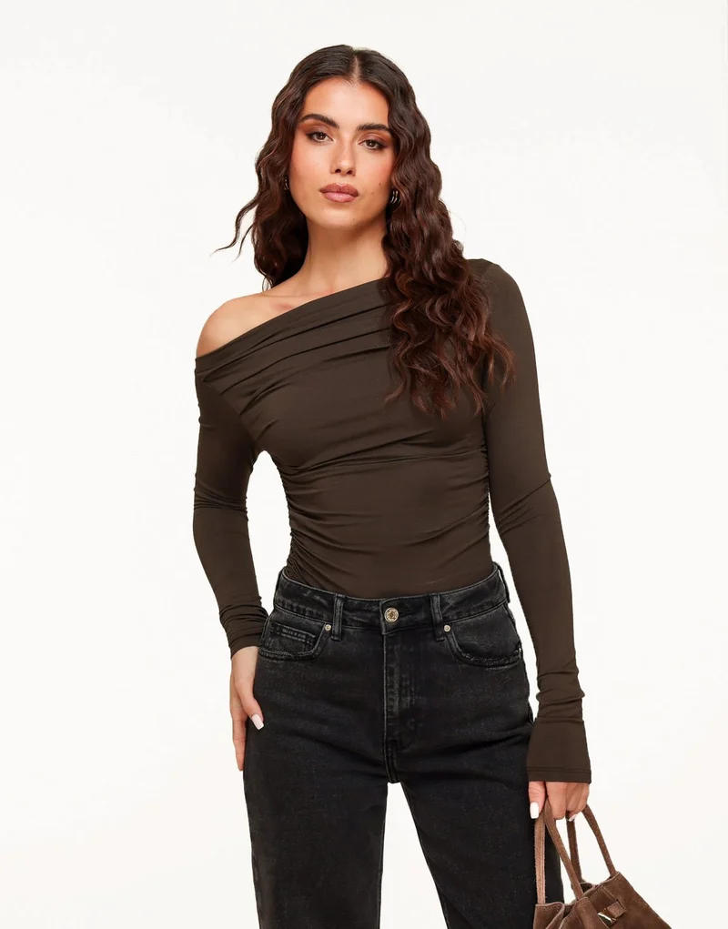 Bruine Gedrapeerde Off Shoulder - Top