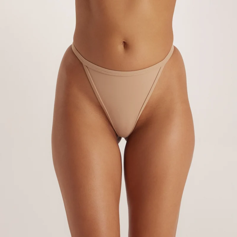 Sculpt G-string - Honingkleurig