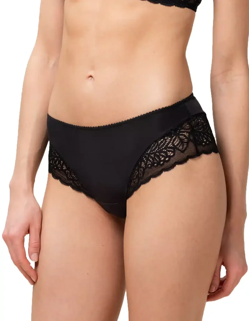 Triumph Amourette Spotlight Hipster