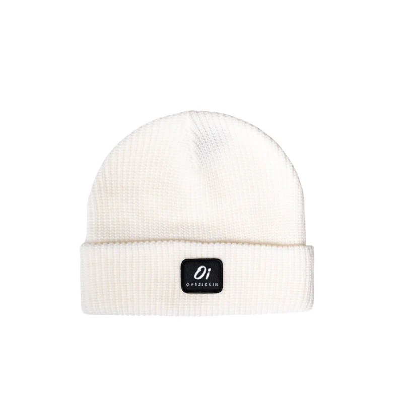 Outside In - Gebroken witte muts